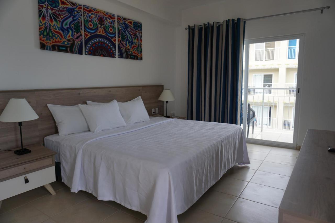 Decameron La Marina Guayabitos, Ramada All-Inclusive Resort Rincón de Guayabitos Extérieur photo